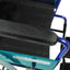 Klapprollstuhl mit großen blauen Rädern